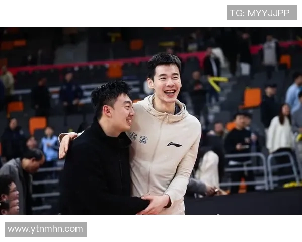 郭昊文：从青涩少年到篮球场上的璀璨明星之路与未来展望