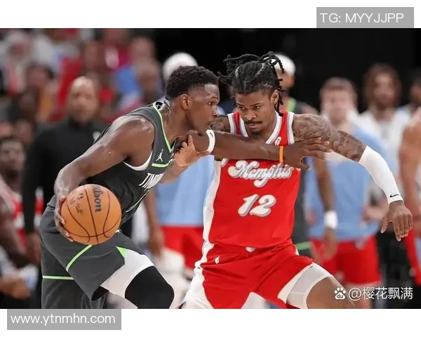 2020年灰熊与马刺激战回顾:一场篮球对决的精彩瞬间与战术分析