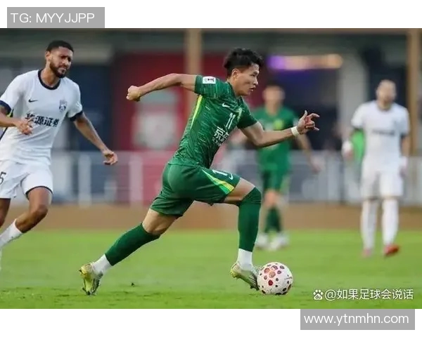 国安与蔚山现代激战正酣比分悬念迭起引发球迷热议